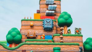 Interactief Super Mario decor met Goombas en blokken in Super Nintendo World